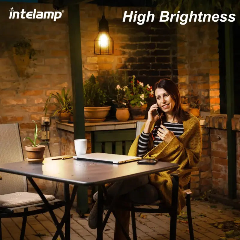 High brightness solar pendant light for patio